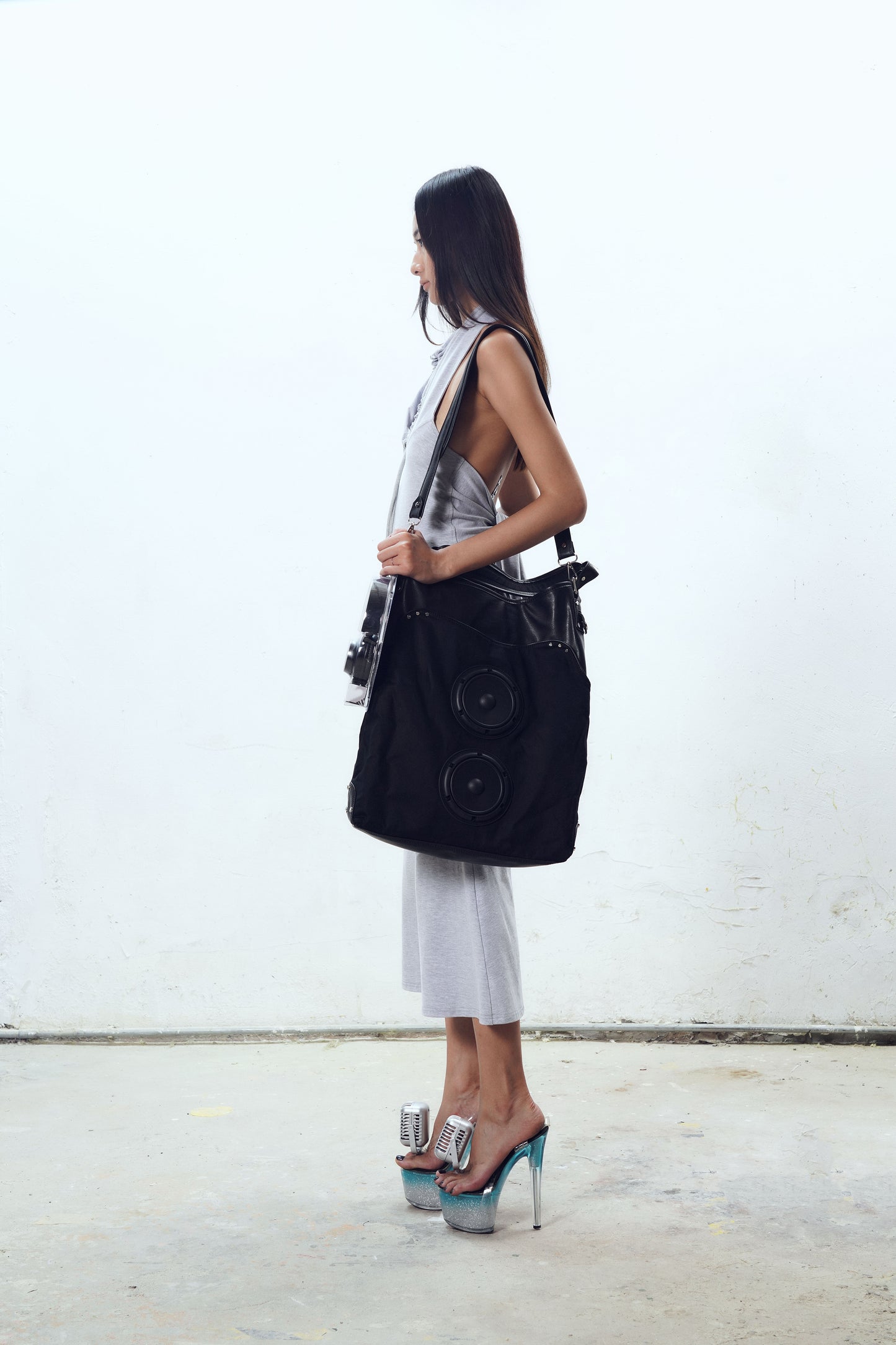 3D Silicone Speaker Crossbody/Shoulder Bag(BLACK)