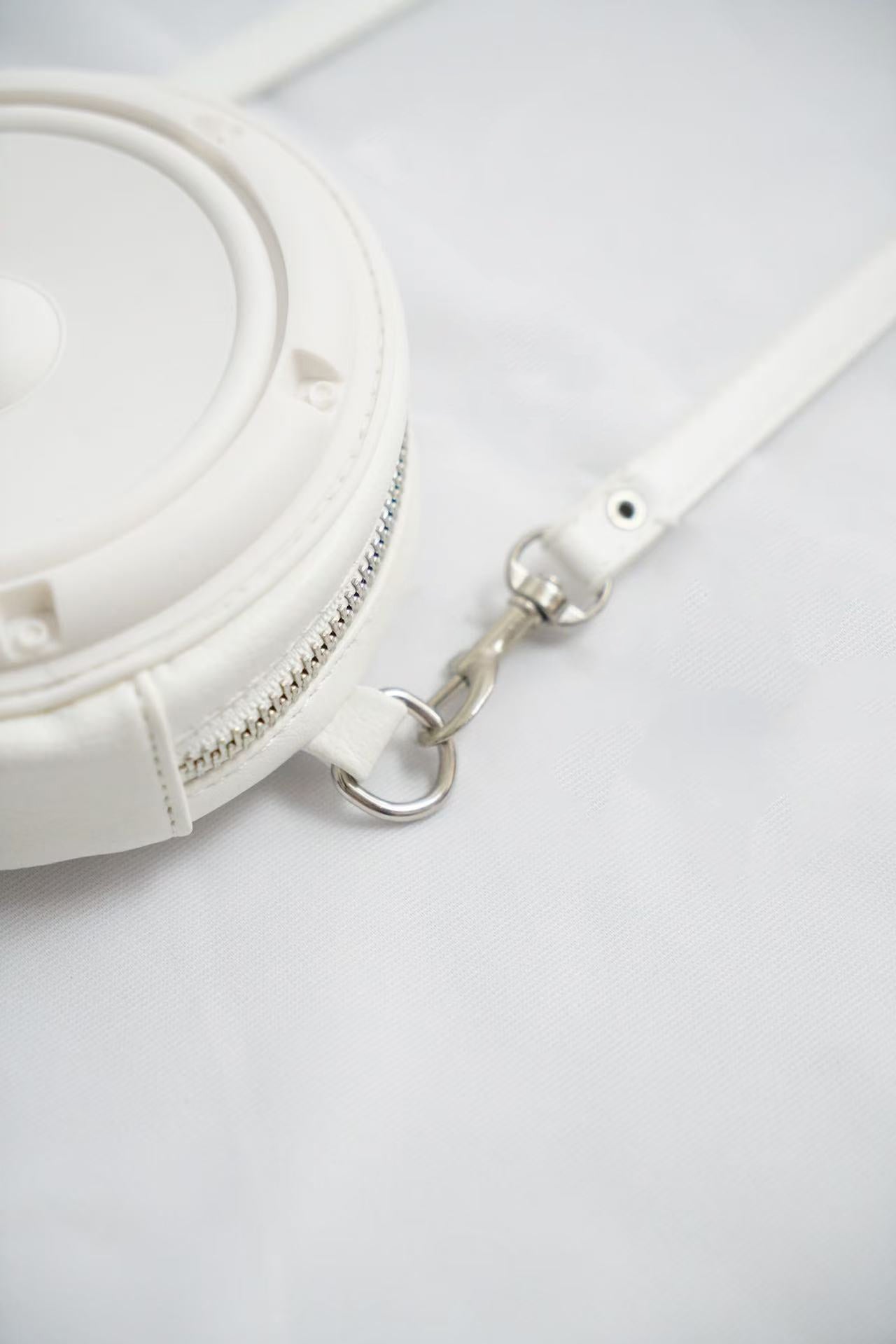3D Silicone Speaker Crossbody Bag/Wallet（WHITE）